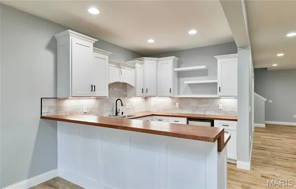 $1,389,000 | 170 Blue Sky Drive, Defiance, MO 63341