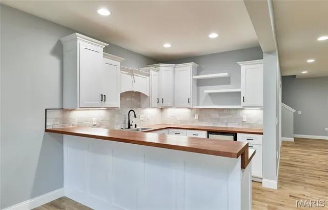 $1,389,000 | 170 Blue Sky Drive, Defiance, MO 63341