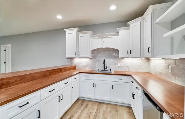 $1,389,000 | 170 Blue Sky Drive, Defiance, MO 63341