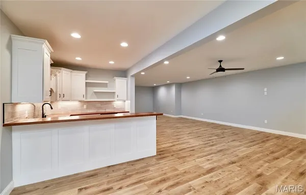 $1,389,000 | 170 Blue Sky Drive, Defiance, MO 63341