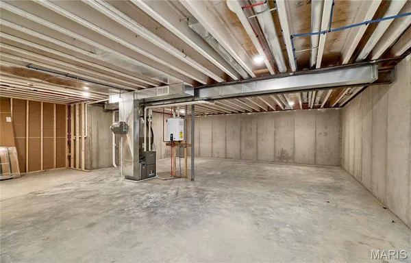 $1,389,000 | 170 Blue Sky Drive, Defiance, MO 63341