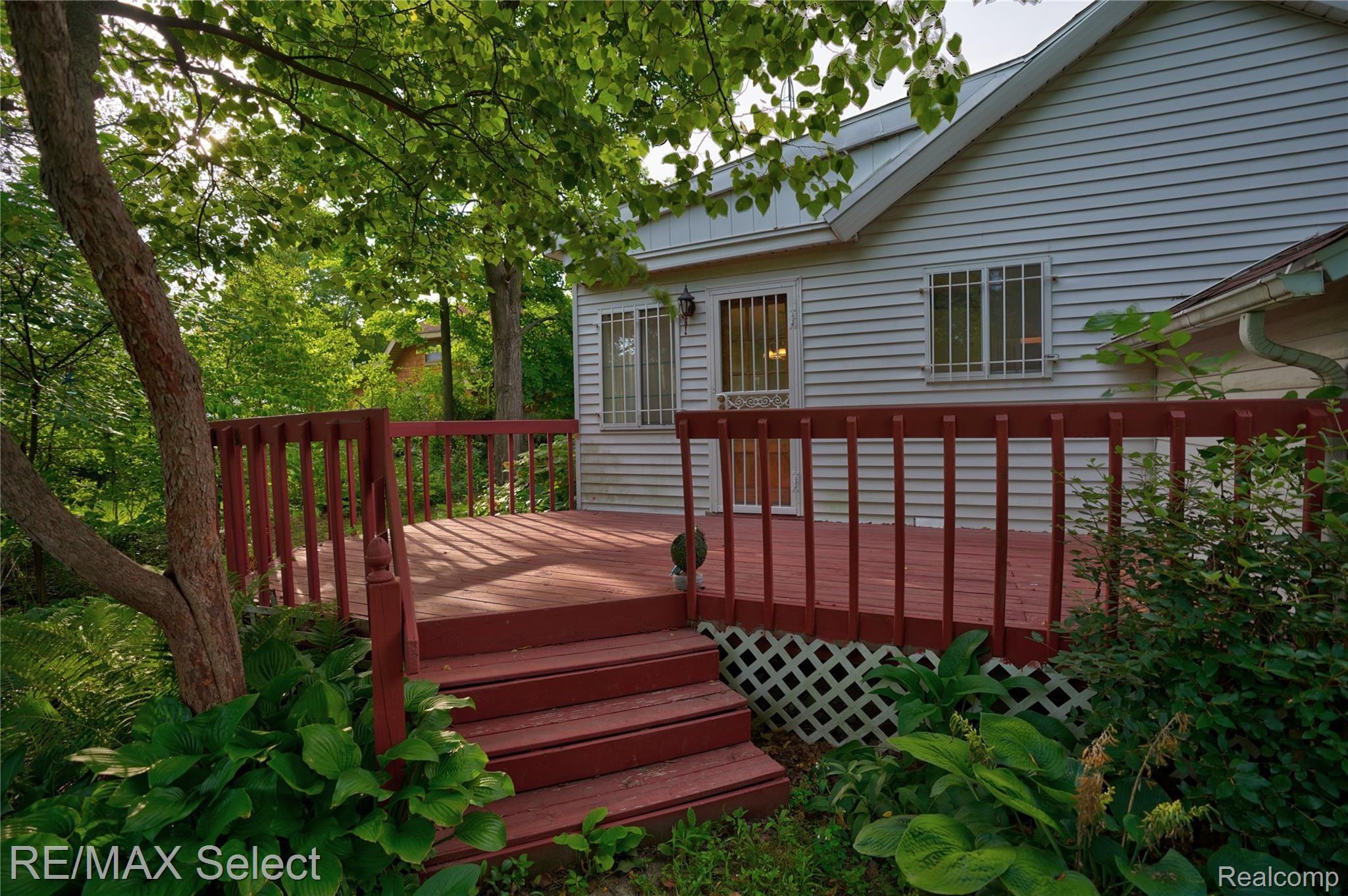 2742 Miller Road Flint, MI 48503 - Photo 29 of 35 2742 Miller Road 19.jpg