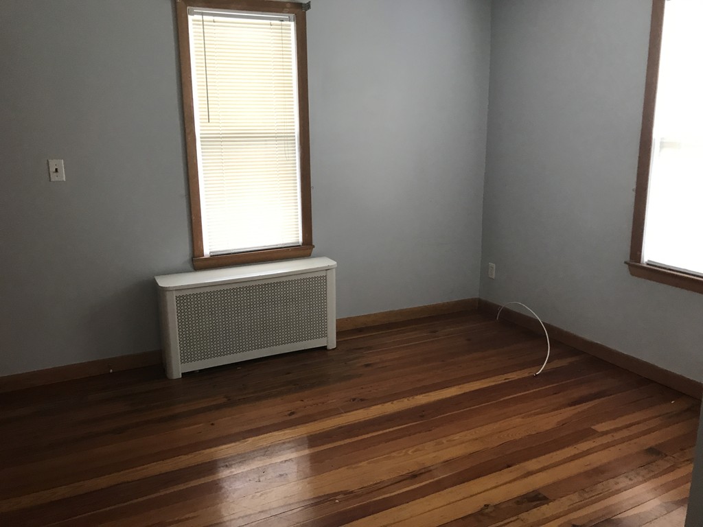 73-75 Lyons Street Springfield, MA 01151 - Photo 11 of 13