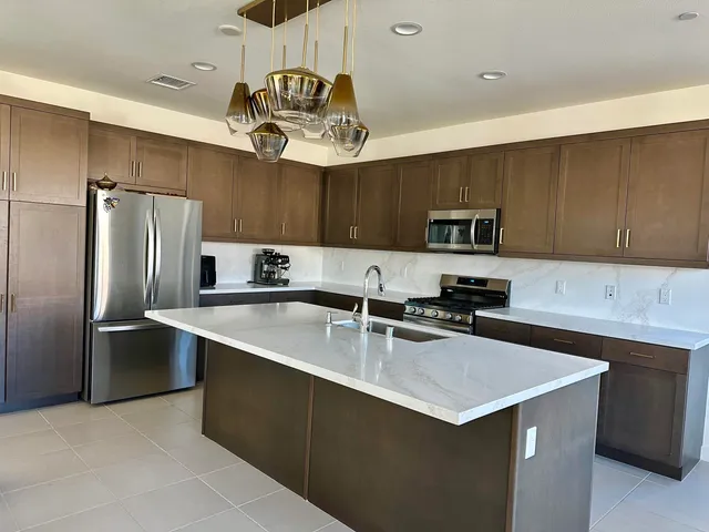 $4,000 | 74240 Becker Street, Palm Desert, CA 92211