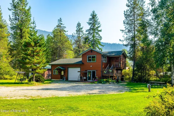 $699,000 | 5574 Moyie River Road, Bonners Ferry, ID 83805