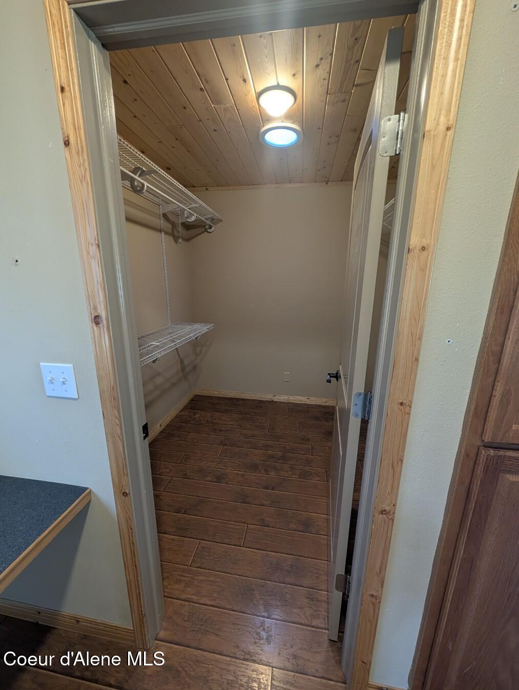5574 Moyie River Road Bonners Ferry, ID 83805 - Photo 22 of 66 :arge closets