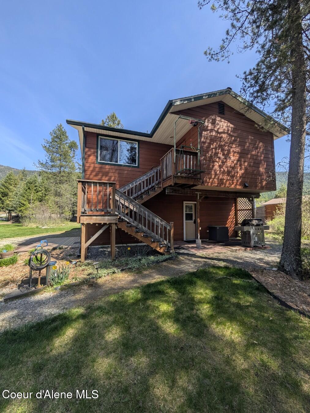 5574 Moyie River Road Bonners Ferry, ID 83805 - Photo 6 of 66 Side view of home