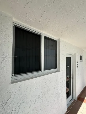 $2,450 | 1666 West Avenue, Unit 512, Miami Beach, FL 33139