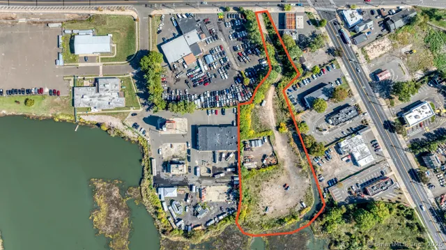 $850,000 | 194 Ella T Grasso Boulevard, New Haven, CT 06519