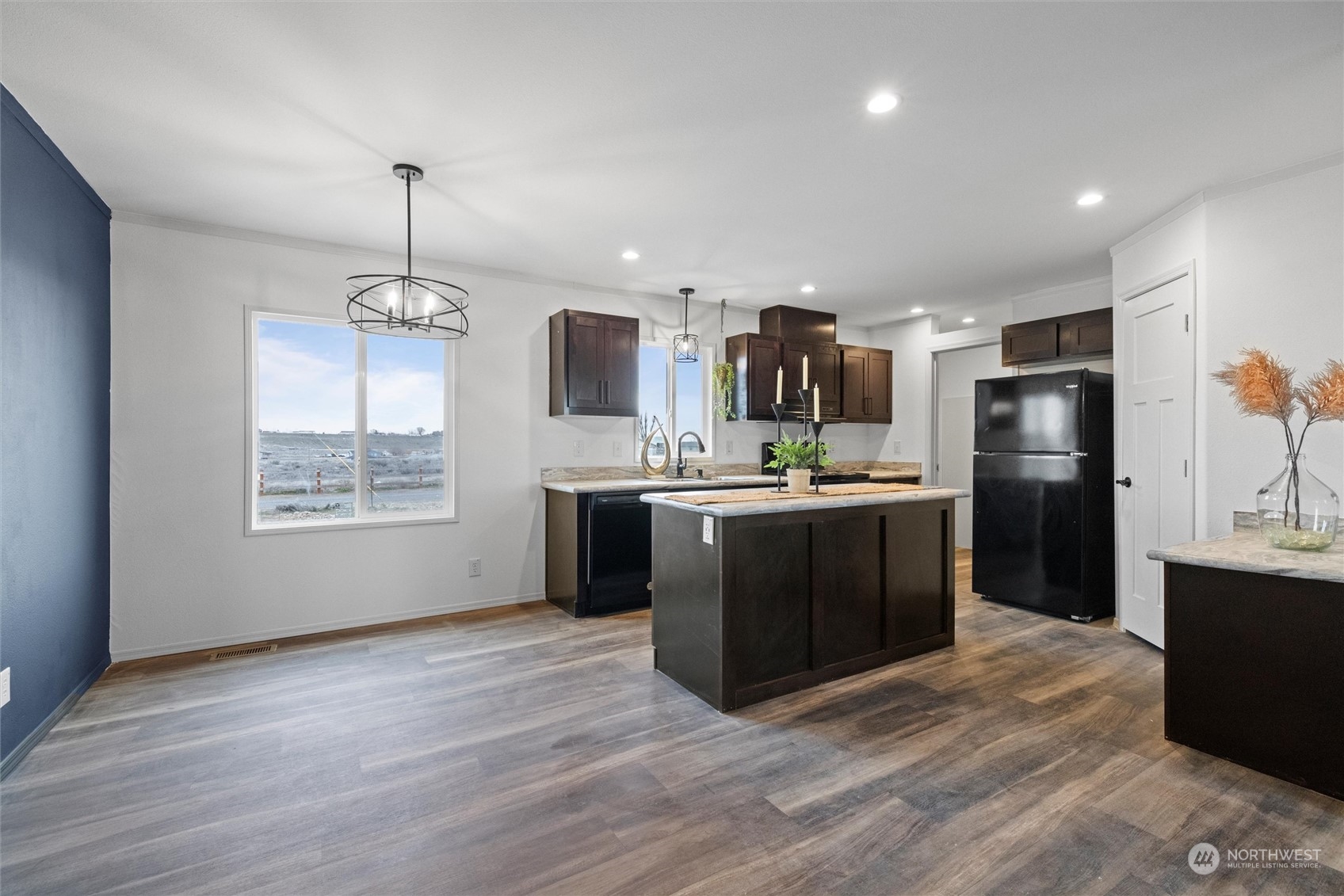 4811 Northeast 7.8 Road Moses Lake, WA 98837 - Photo 6 of 40 Gallery Image 6