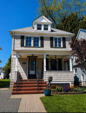 $594,500 | 55 West Clay Avenue, Roselle Park, NJ 07204