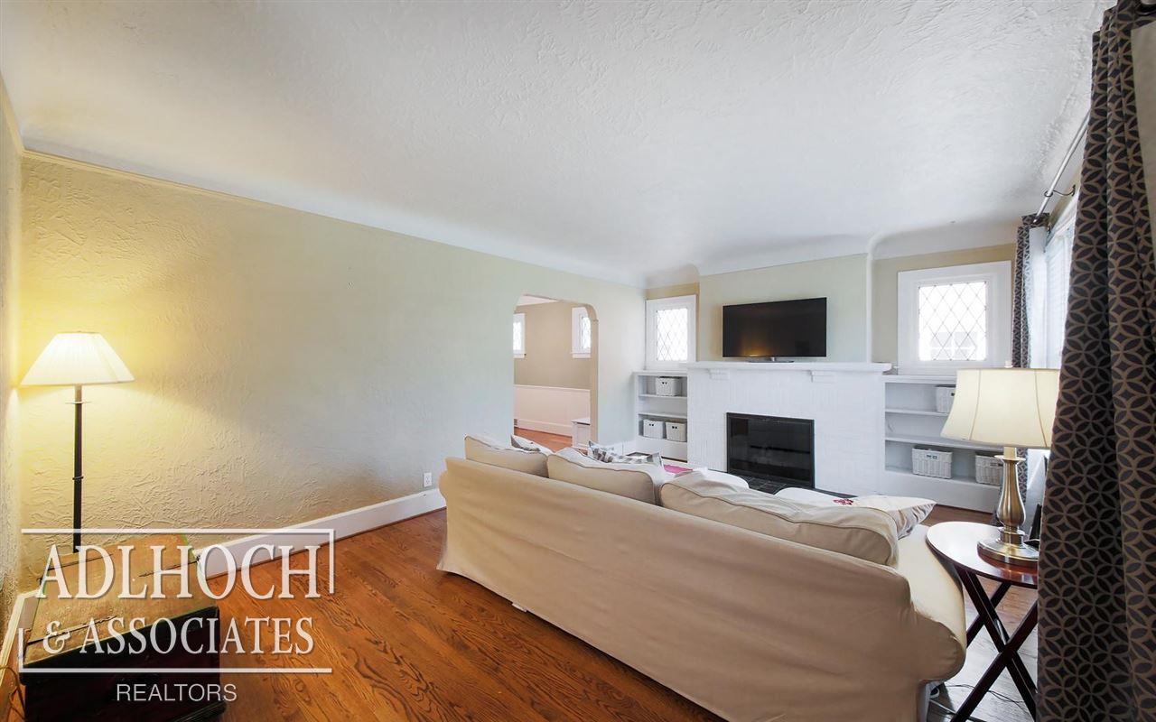 239 McMillan Road Grosse Pointe Farms, MI 48236 - Photo 7 of 20