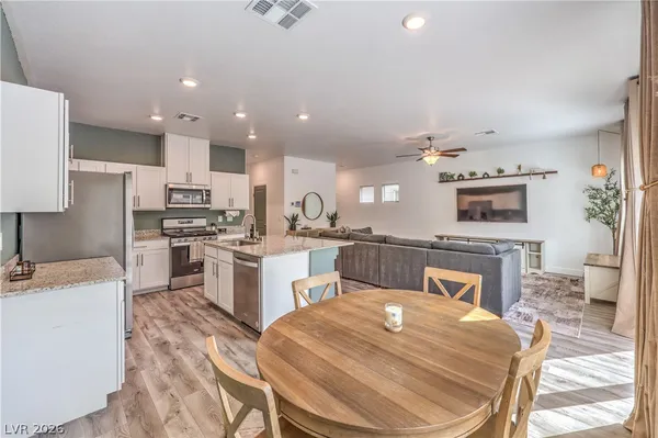 $488,888 | 7743 Moore Crk Lane, North Las Vegas, NV 89084
