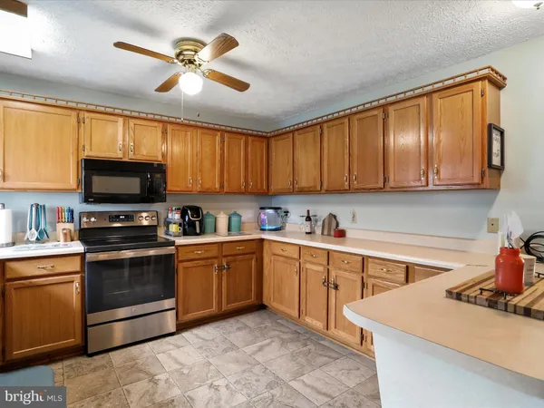 $200,000 | 25 South Hummingbird Street, Keyser, WV 26726