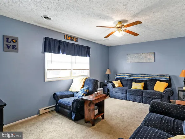 $200,000 | 25 South Hummingbird Street, Keyser, WV 26726