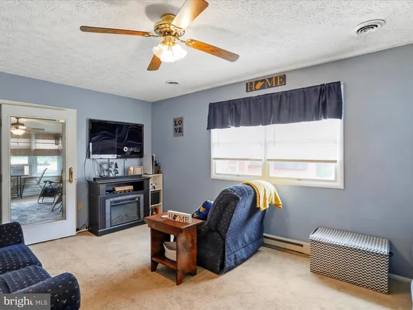 $200,000 | 25 South Hummingbird Street, Keyser, WV 26726