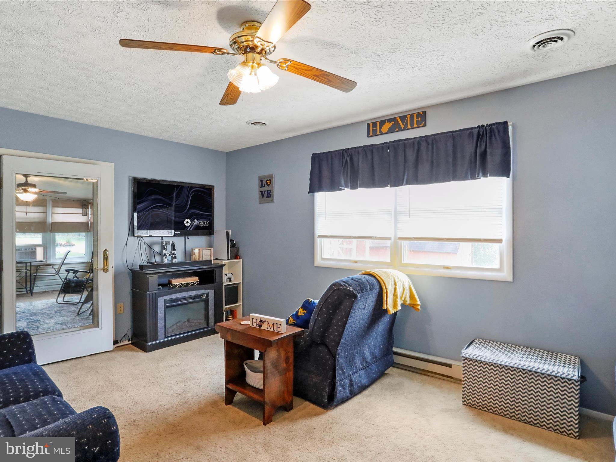 25 South Hummingbird Street Keyser, WV 26726 - Photo 5 of 25