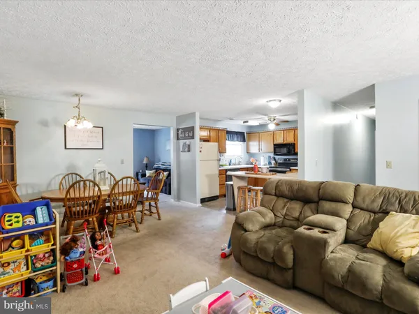 $200,000 | 25 South Hummingbird Street, Keyser, WV 26726