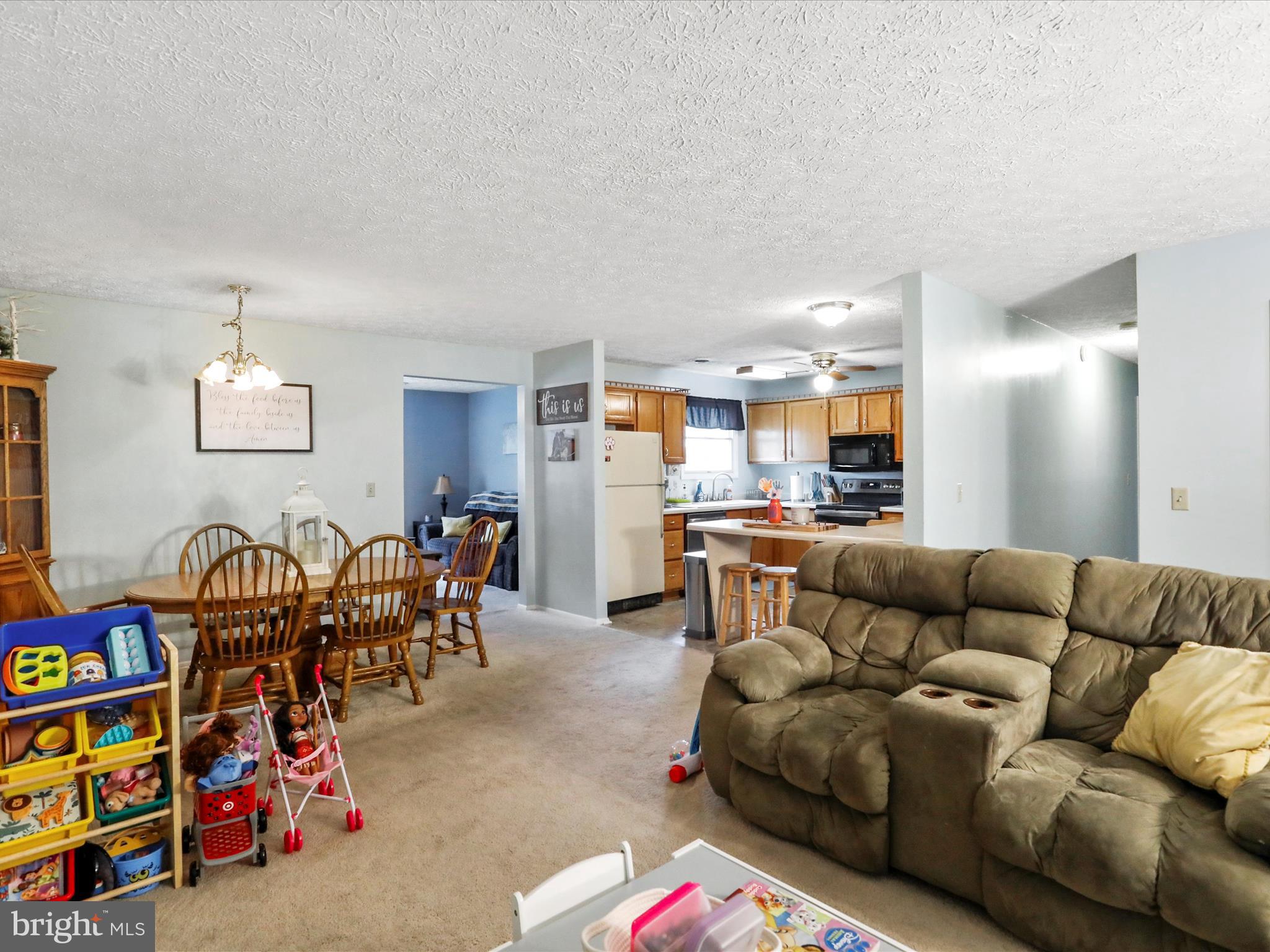 25 South Hummingbird Street Keyser, WV 26726 - Photo 9 of 25