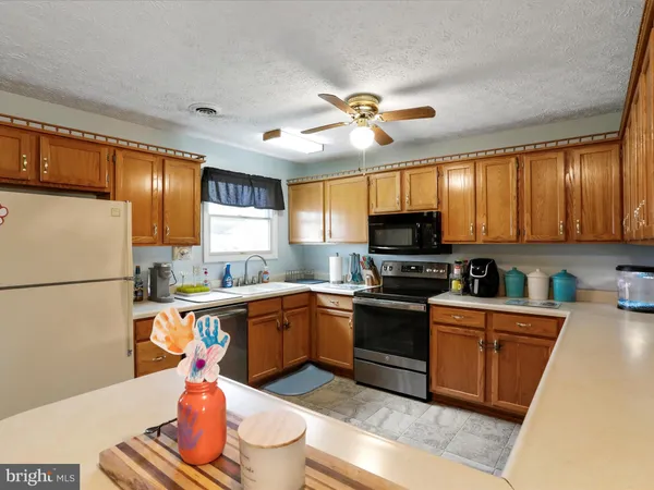 $200,000 | 25 South Hummingbird Street, Keyser, WV 26726
