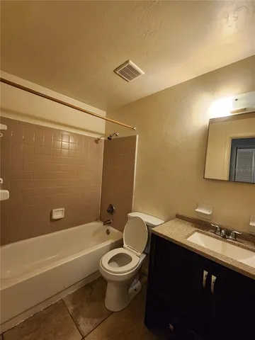 $900 | 701 Southwest 67th Terrace, Unit D, Gainesville, FL 32607