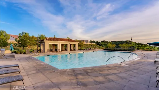 $2,888,000 | 343 Paradiso, Irvine, CA 92602