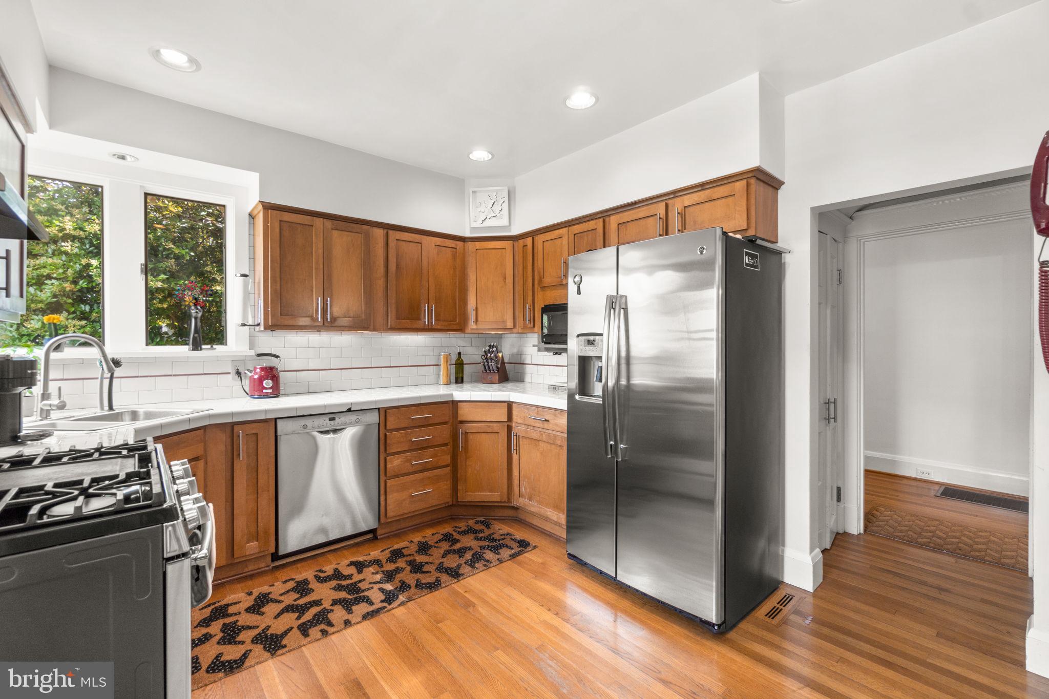 322 St Dunstans Road Baltimore, MD 21212 - Photo 12 of 36 Gallery Image 12