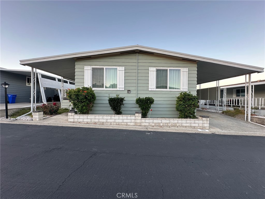 650-291 South Rancho Santa Fe Road San Marcos, CA 92078 - Photo 38 of 40 a house with a outdoor space