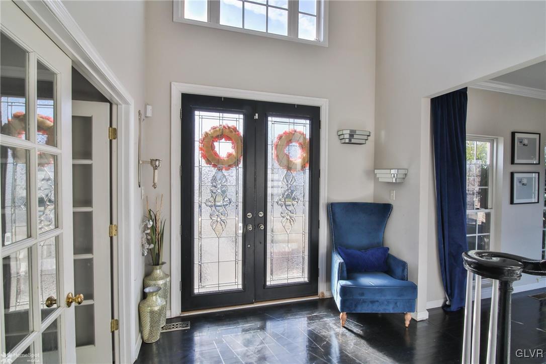 17 Upper Way Road Easton, PA 18045 - Photo 3 of 45 Gallery Image 3