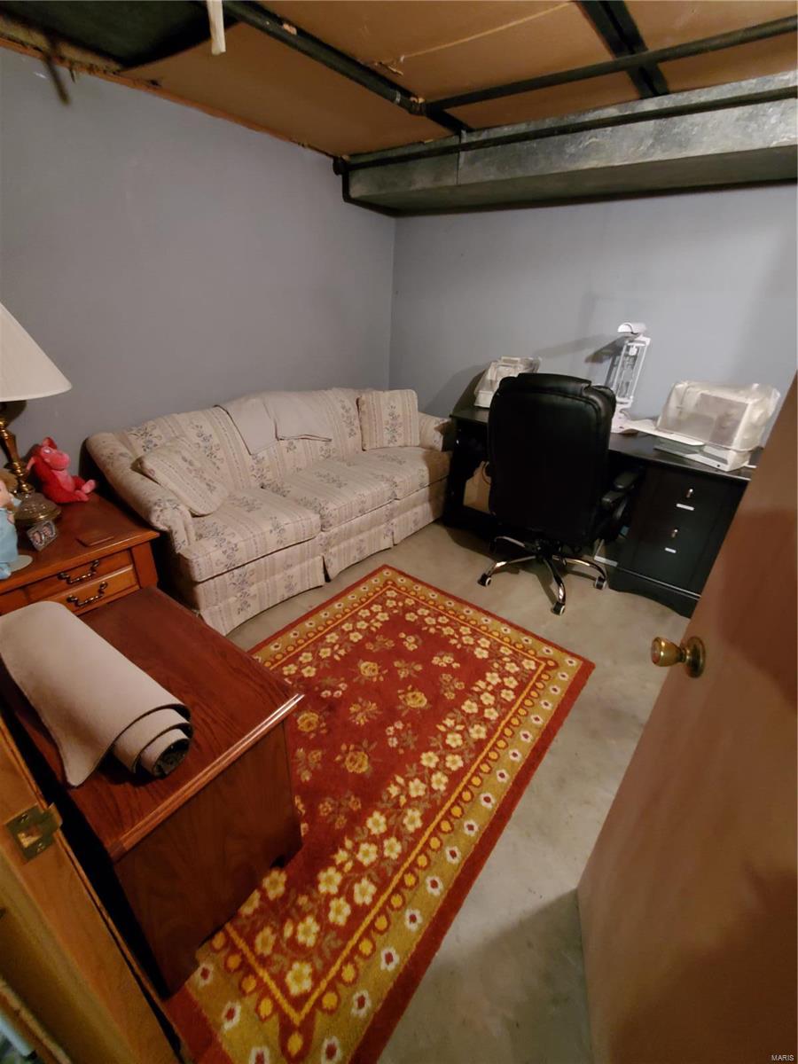 8133 Morgan Ford Road St. Louis, MO 63123 - Photo 16 of 21 Gallery Image 16