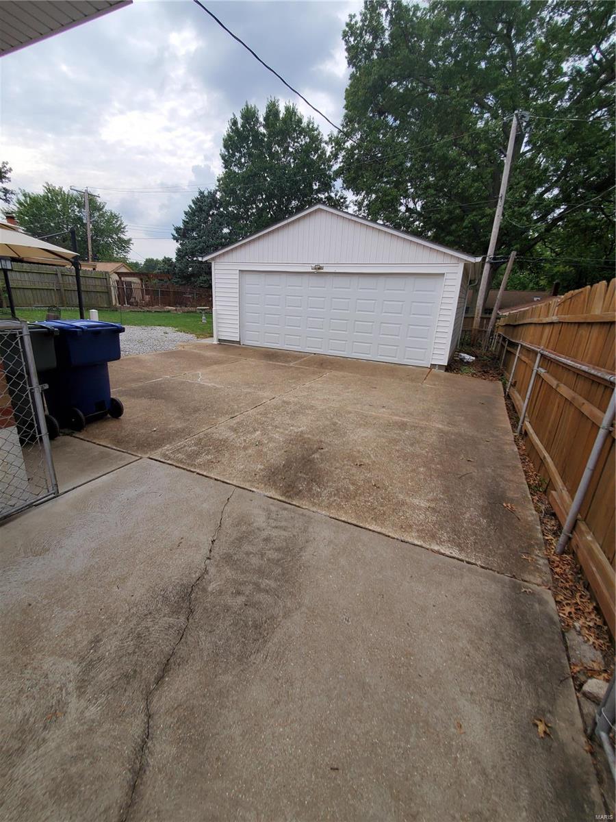8133 Morgan Ford Road St. Louis, MO 63123 - Photo 19 of 21 Gallery Image 19