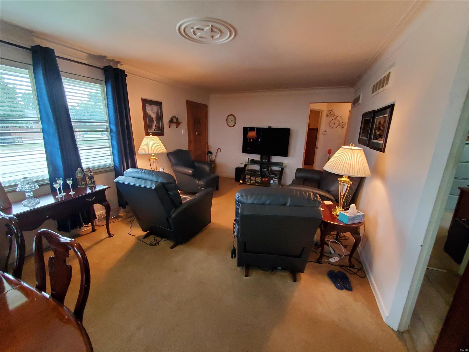 8133 Morgan Ford Road St. Louis, MO 63123 - Photo 3 of 21 Gallery Image 3