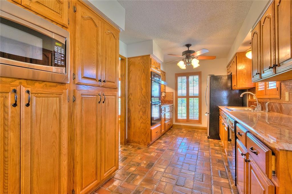 225 Somerset Road Laplace, LA 70068 - Photo 9 of 21 Gallery Image 9