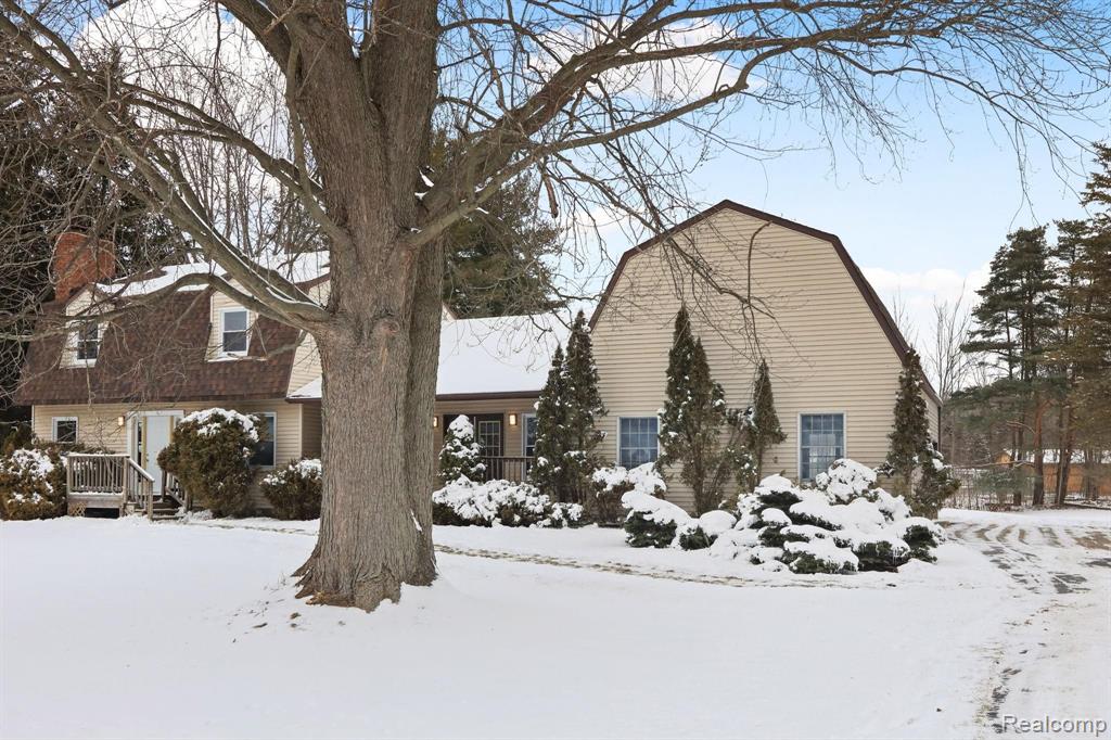 3490 Lightle Road North Street, MI 48049 - Photo 4 of 31