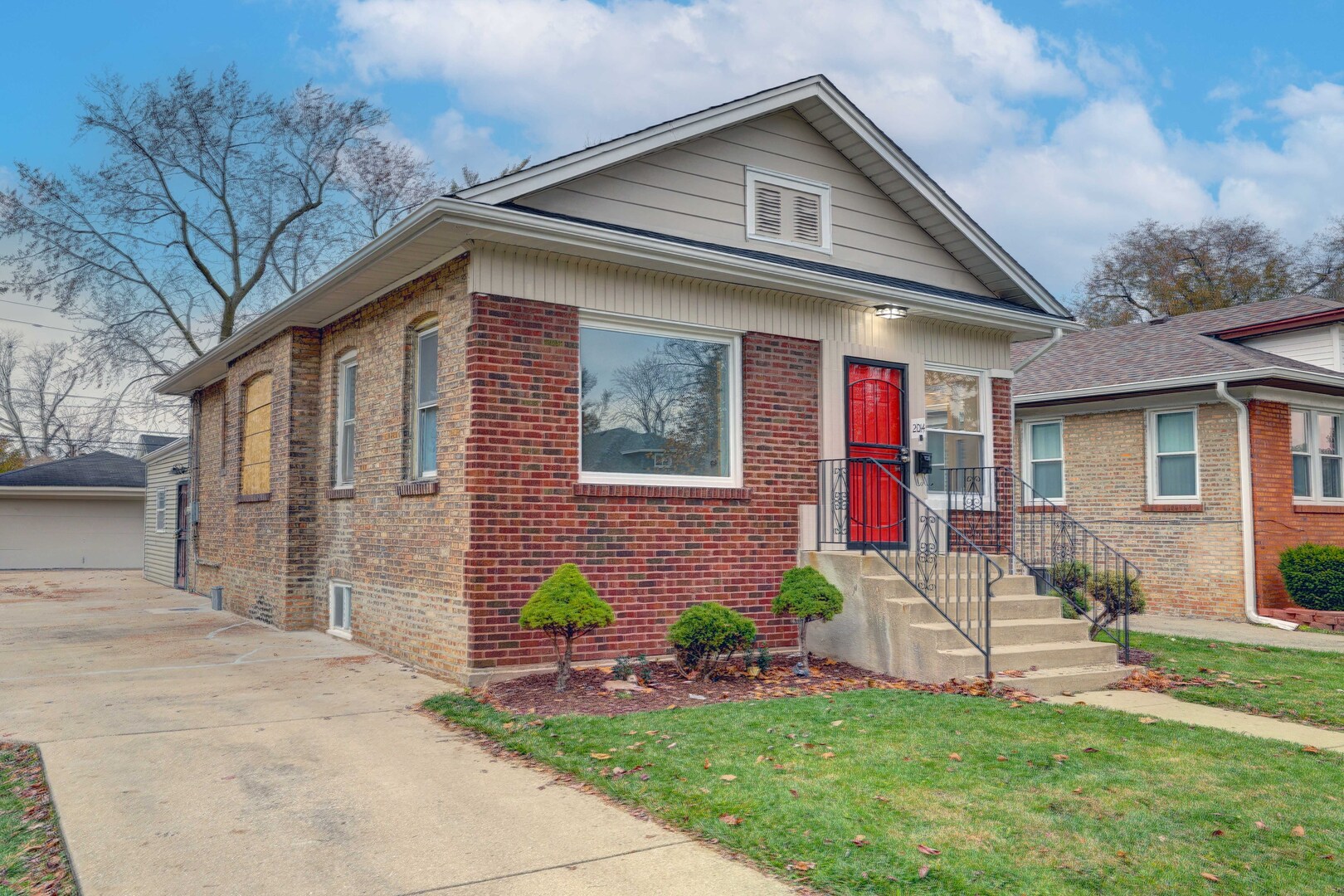 a front view of house with yard