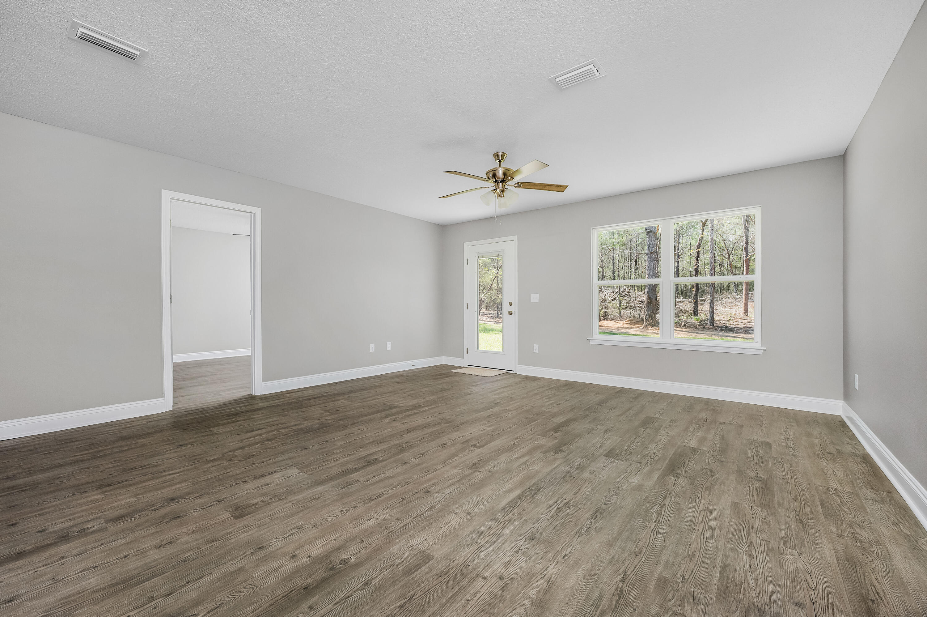 5292 Kervin Road Crestview, FL 32539 - Photo 13 of 33 5292 Kervin Rd-Crestview-10