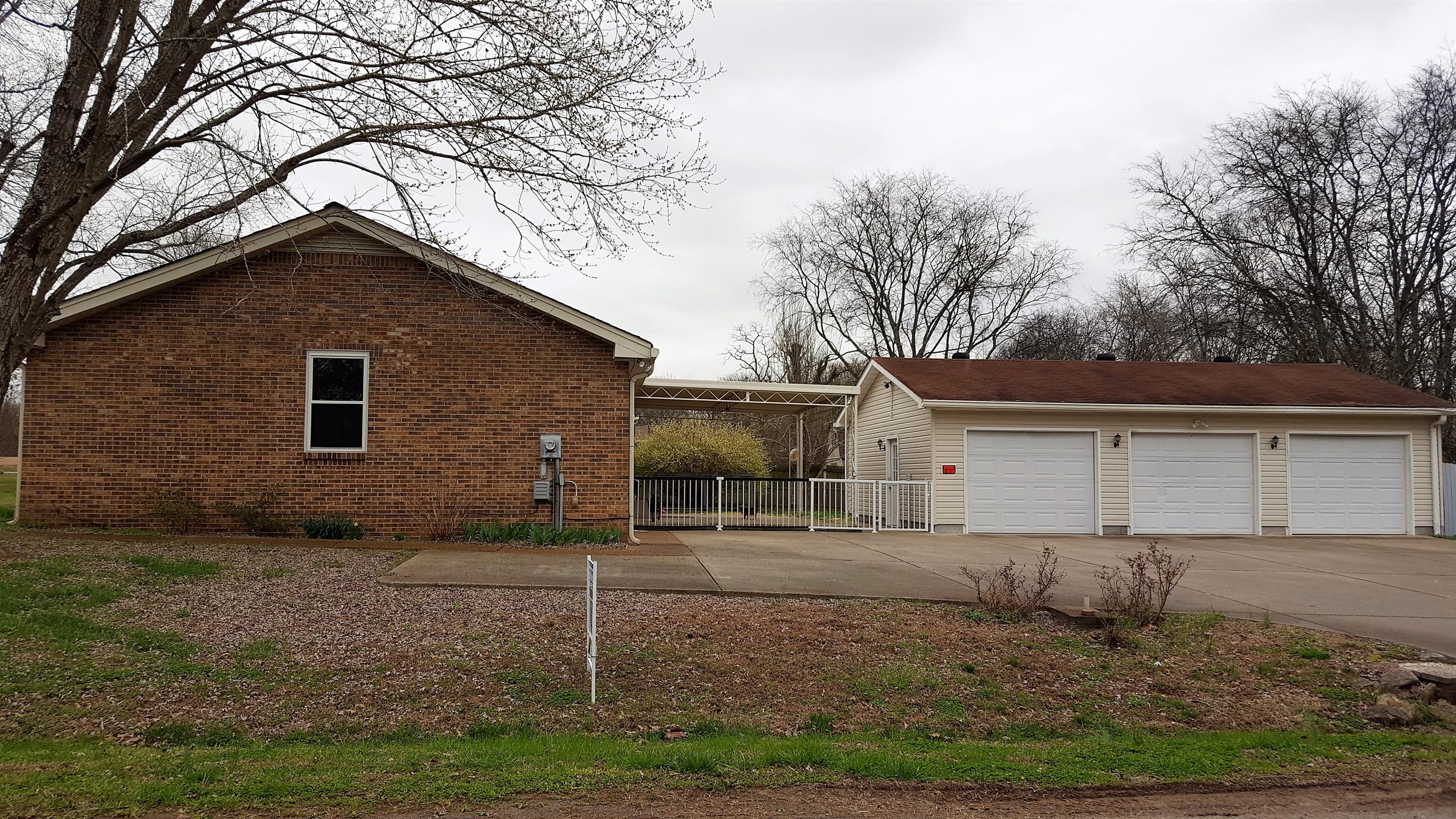 1010 Cragfront Est Road Gallatin, TN 37066 - Photo 3 of 30 Gallery Image 3