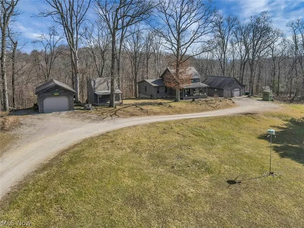 $549,900 | 2161 Stacy Lane, Zanesville, OH 43701