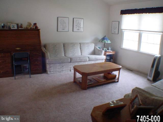128 Meadow Road York, PA 17406 - Photo 2 of 7 Gallery Image 2