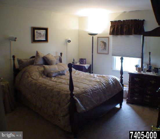 128 Meadow Road York, PA 17406 - Photo 5 of 7 Gallery Image 5