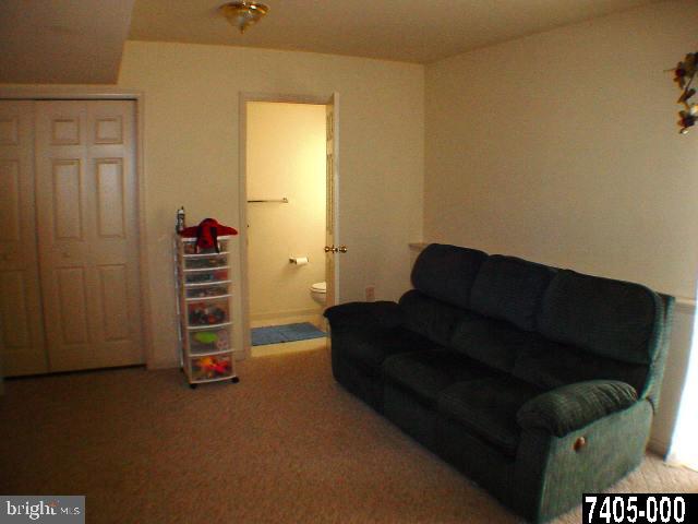 128 Meadow Road York, PA 17406 - Photo 6 of 7 Gallery Image 6