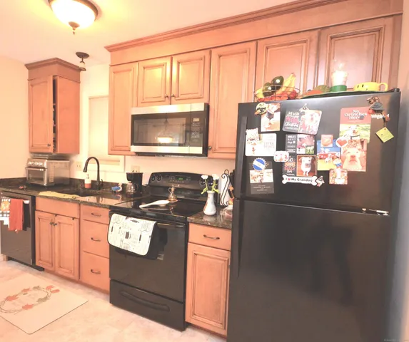 $275,000 | 66 Nashville Road, Unit L, Bethel, CT 06801