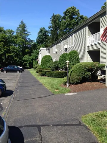 $275,000 | 66 Nashville Road, Unit L, Bethel, CT 06801