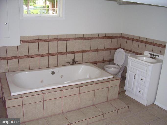 1602 Neely Road Silver Spring, MD 20903 - Photo 12 of 23 Bath #2