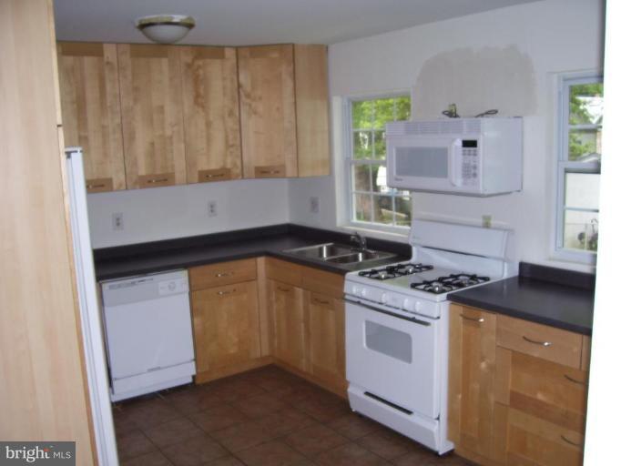1602 Neely Road Silver Spring, MD 20903 - Photo 9 of 23 Kitchen