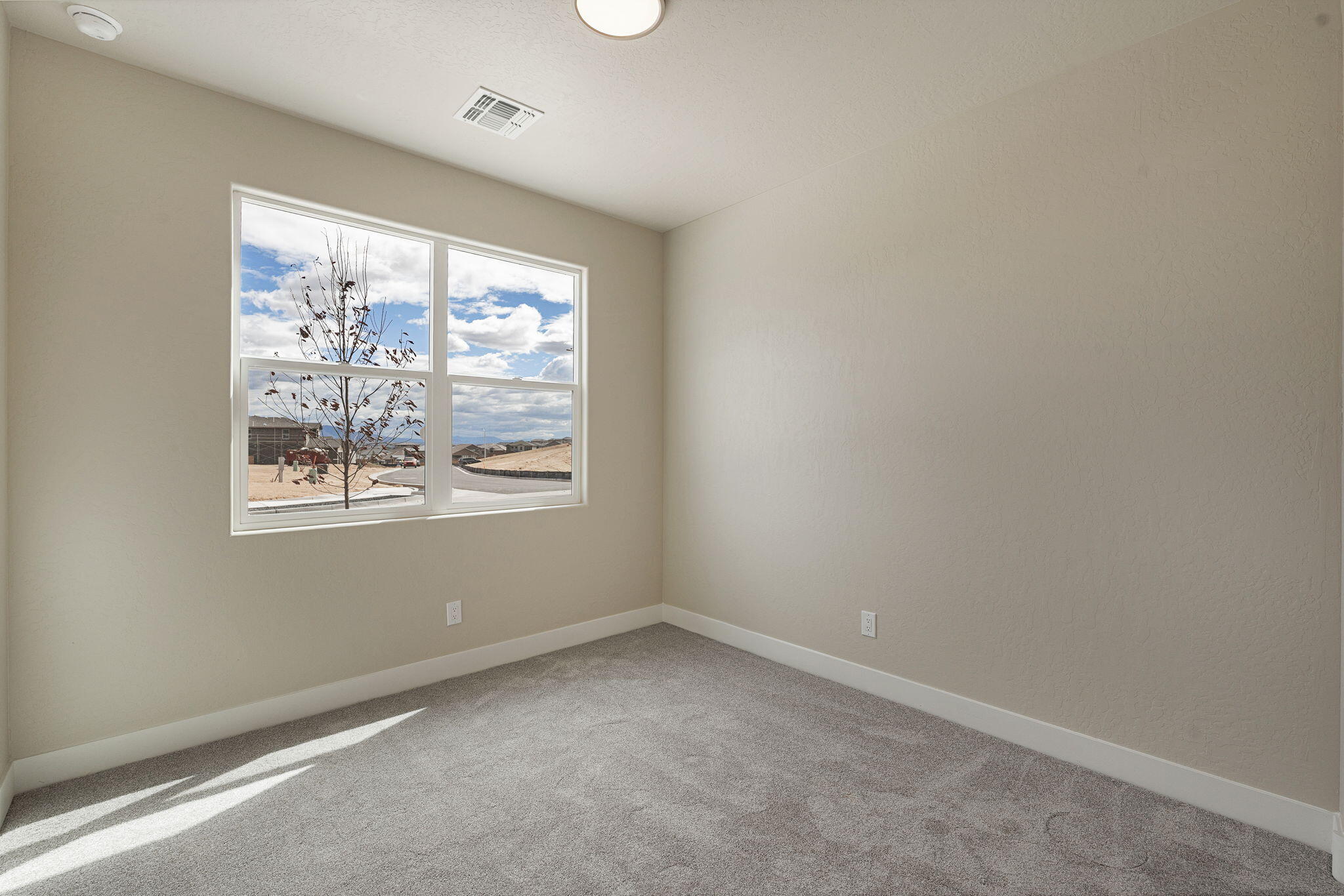 6960 Sydney Drive Northeast Rio Rancho, NM 87144 - Photo 6 of 31 Gallery Image 6