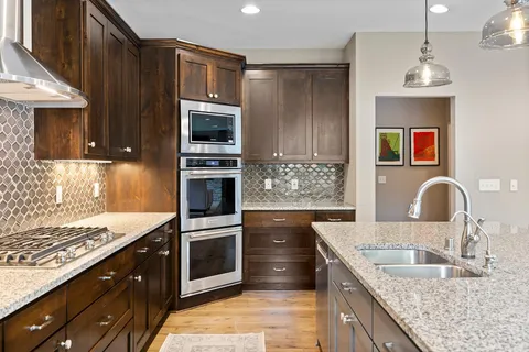 $775,000 | 3042 Aquila Avenue South, St. Louis Park, MN 55426
