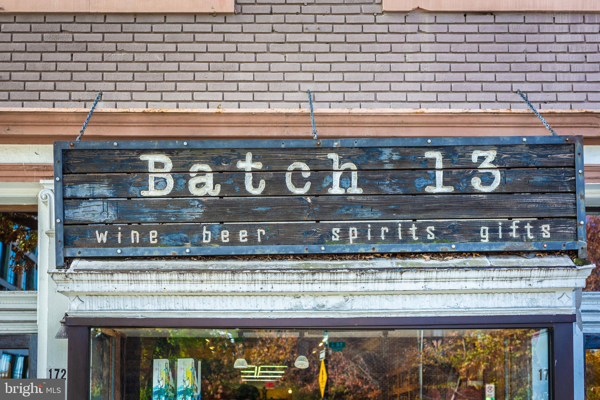 1311 Riggs Street Northwest Washington, DC 20009 - Photo 88 of 101 a close view of stove