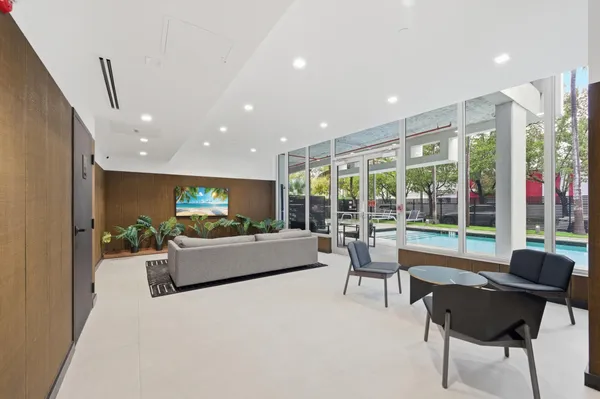 $2,950 | 13800 Highland Drive, Unit 610, North Miami Beach, FL 33181
