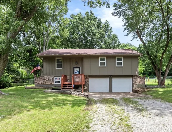 $250,000 | 181 Southeast 421st Road, Warrensburg, MO 64093